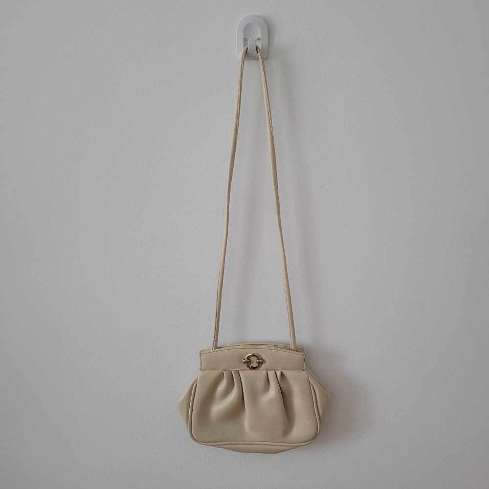 Vintage Leather Italian Purse in Cream